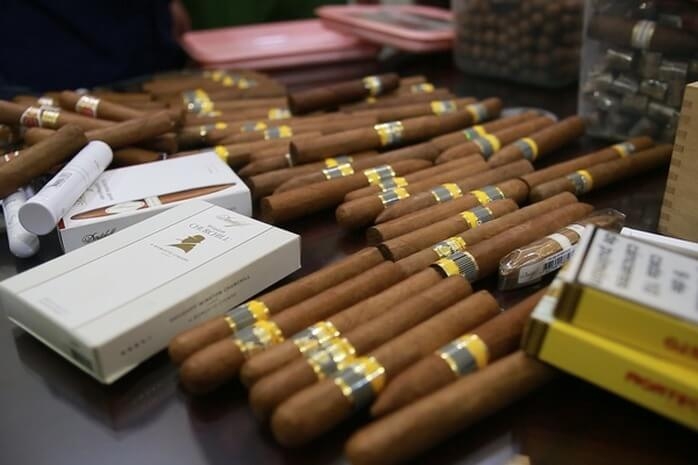 Bộ Công Thương ban hành Thông tư sửa đổi quy định nhập khẩu thuốc lá điếu, xì gà