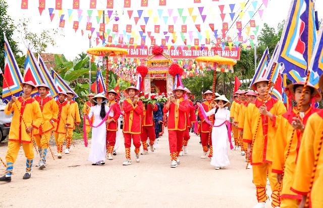 Nâng tầm Lễ hội Khai Sơn, hướng tới di sản văn hóa phi vật thể