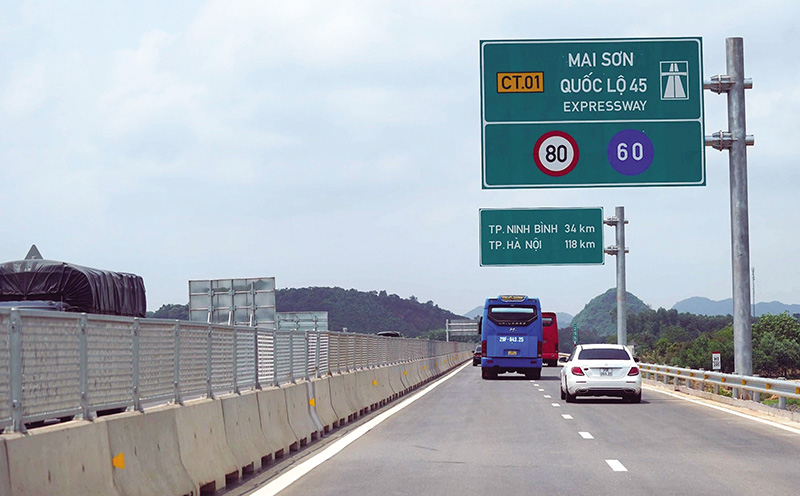 Đề xuất thu phí 5 tuyến cao tốc do Nhà nước đầu tư từ quý I/2026