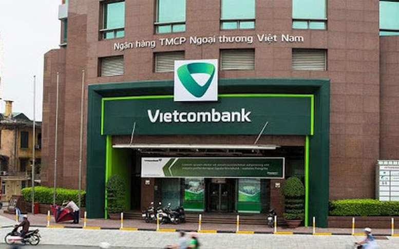 Lãnh đạo Vietcombank mạnh tay gom thêm cổ phiếu VCB