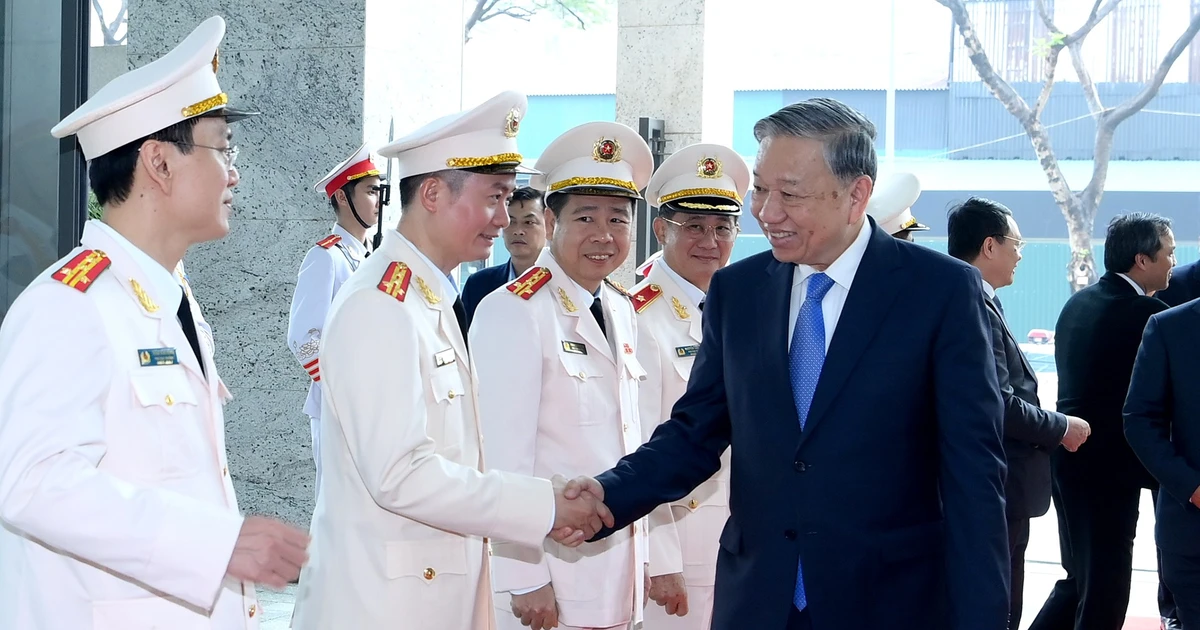 Nhận thức đúng, giải quyết trúng các vấn đề an ninh quốc gia gắn với lợi ích của đất nước