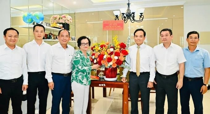 Lãnh đạo TP. HCM thăm hỏi, tri ân các thầy thuốc lão thành tiêu biểu