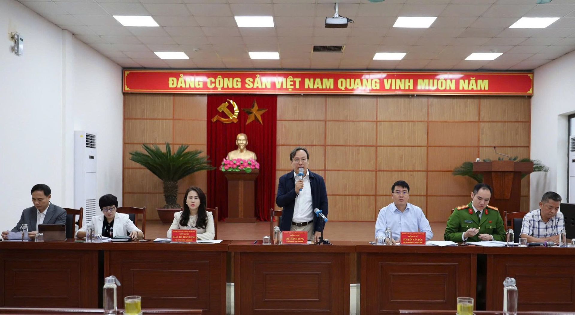 Hà Nội công khai lộ trình xử lý hơn 170 kho, xưởng, bến bãi vi phạm tại bãi sông Hồng