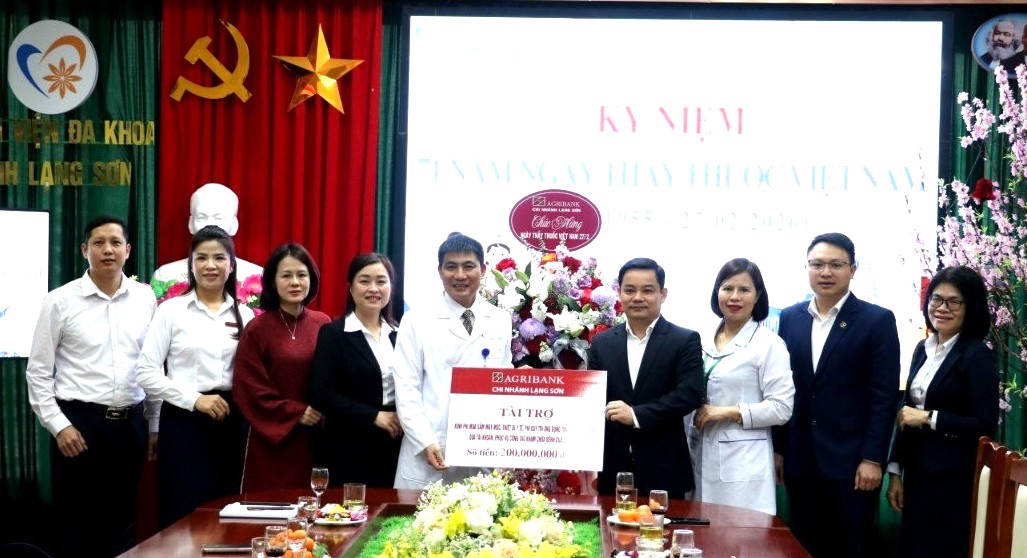 Agribank Lạng Sơn tiếp sức các cơ sở y tế triển khai thu viện phí tự động