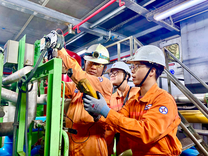 EVNGENCO3 tăng cường kiểm tra, r&agrave; so&aacute;t thiết bị đảm bảo c&aacute;c nh&agrave; m&aacute;y điện vận h&agrave;nh an to&agrave;n, ổn định trong dịp Tết B&iacute;nh Ngọ 2026