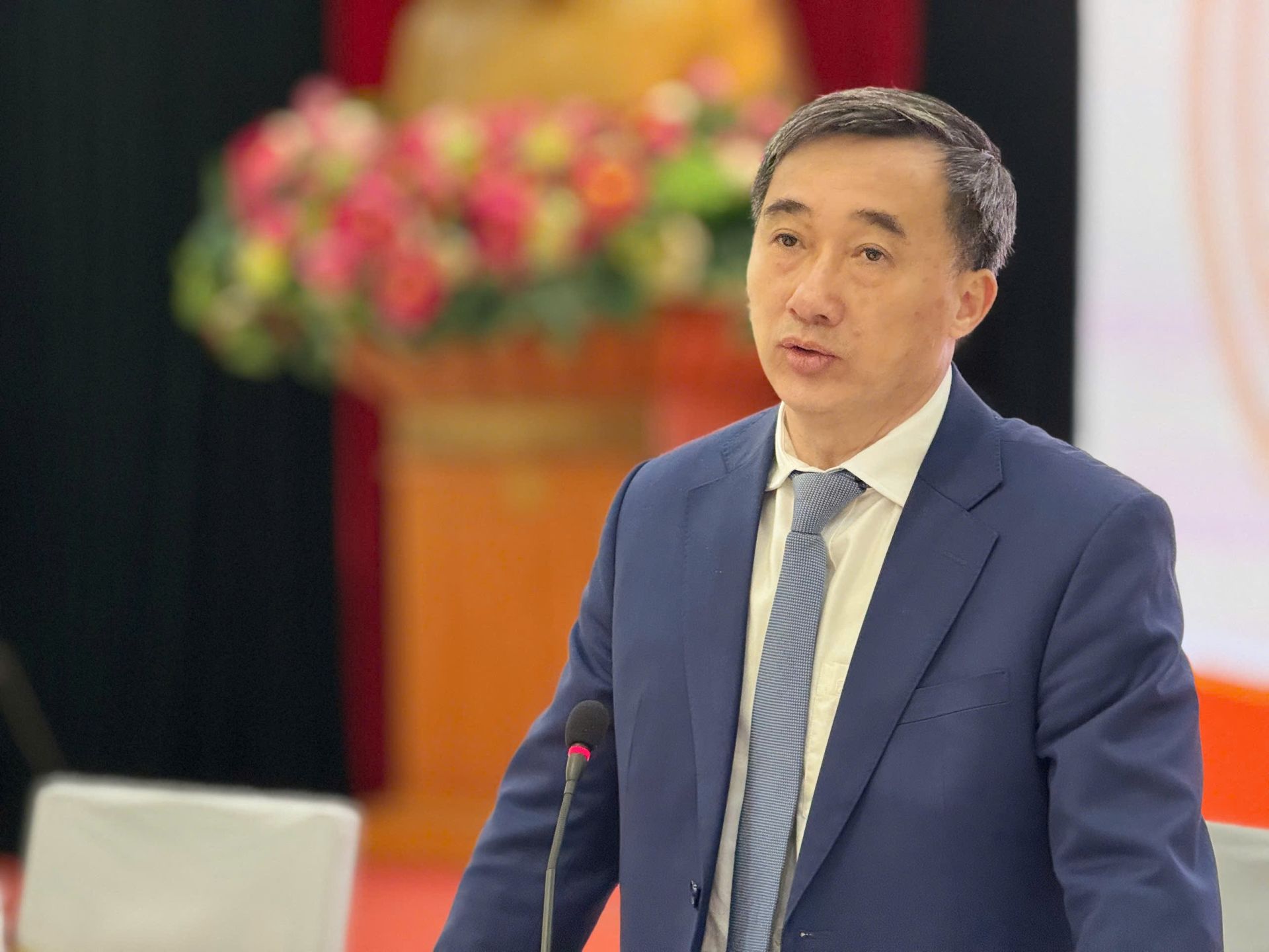 Thứ trưởng Bộ Y tế Trần Văn Thuấn ph&aacute;t biểu
