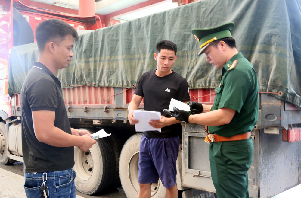 Biên phòng cửa khẩu Cha Lo: Tăng cường công tác kiểm soát, bảo đảm an ninh biên giới