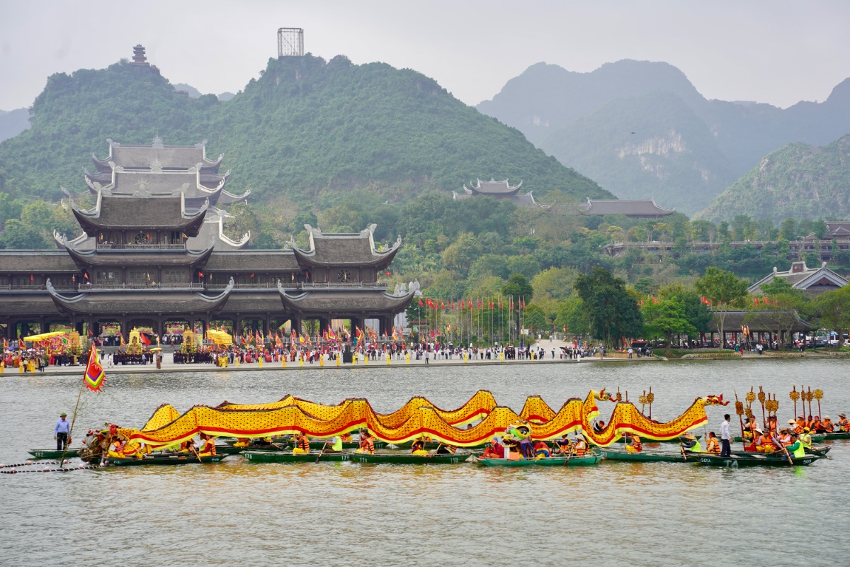 Nghi lễ rước nước để cầu cho Nghi lễ rước nước để cầu cho