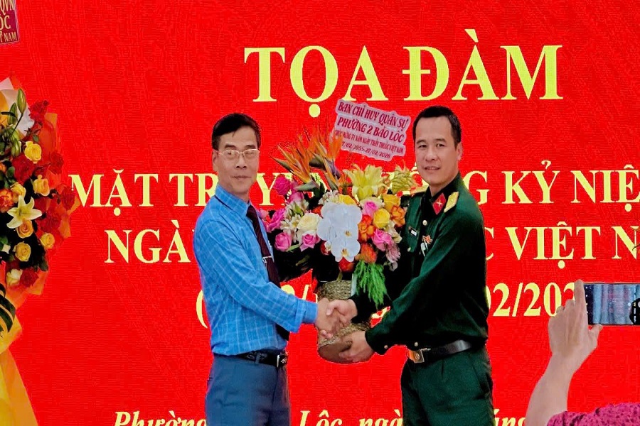 Ban chỉ huy Quân sự Phường 2 Bảo Lộc Ban chỉ huy Quân sự Phường 2 Bảo Lộc