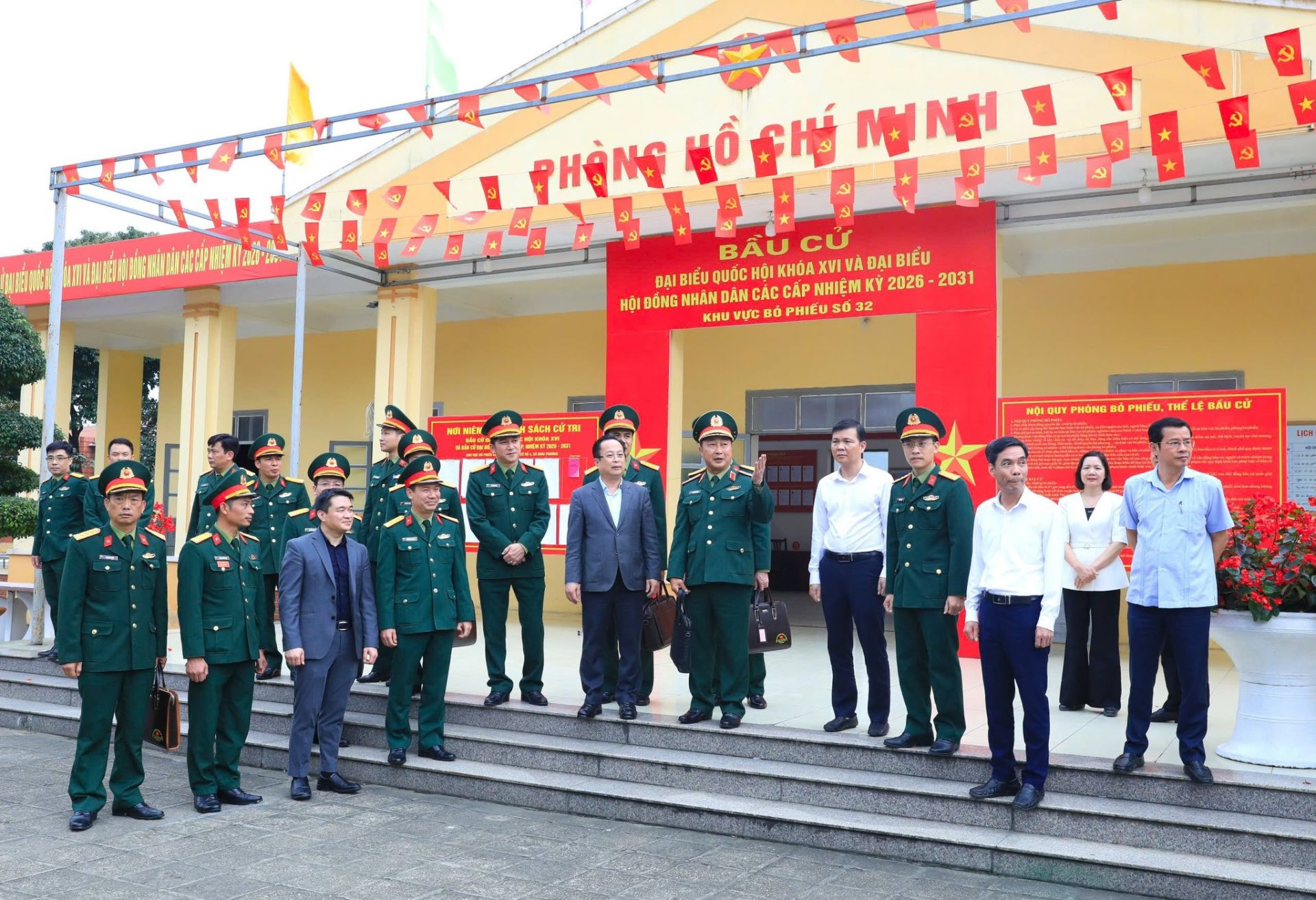 Siết chặt công tác chuẩn bị bầu cử tại Sơn Tây, Tùng Thiện, Đoài Phương