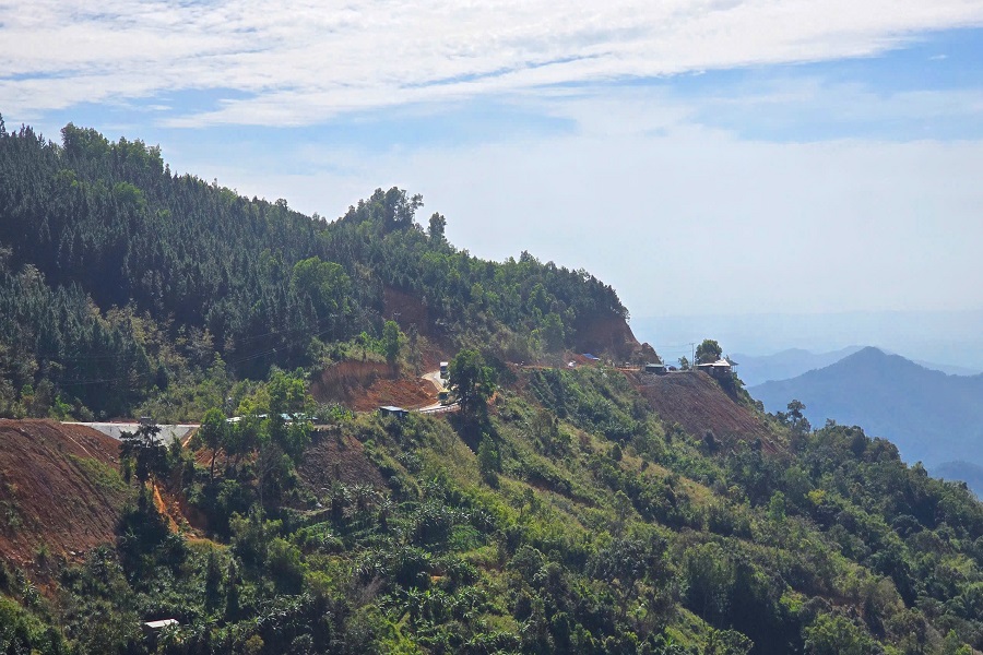 Đ&egrave;o Đại Ninh Quốc lộ 28B sắp ho&agrave;n th&agrave;nh.