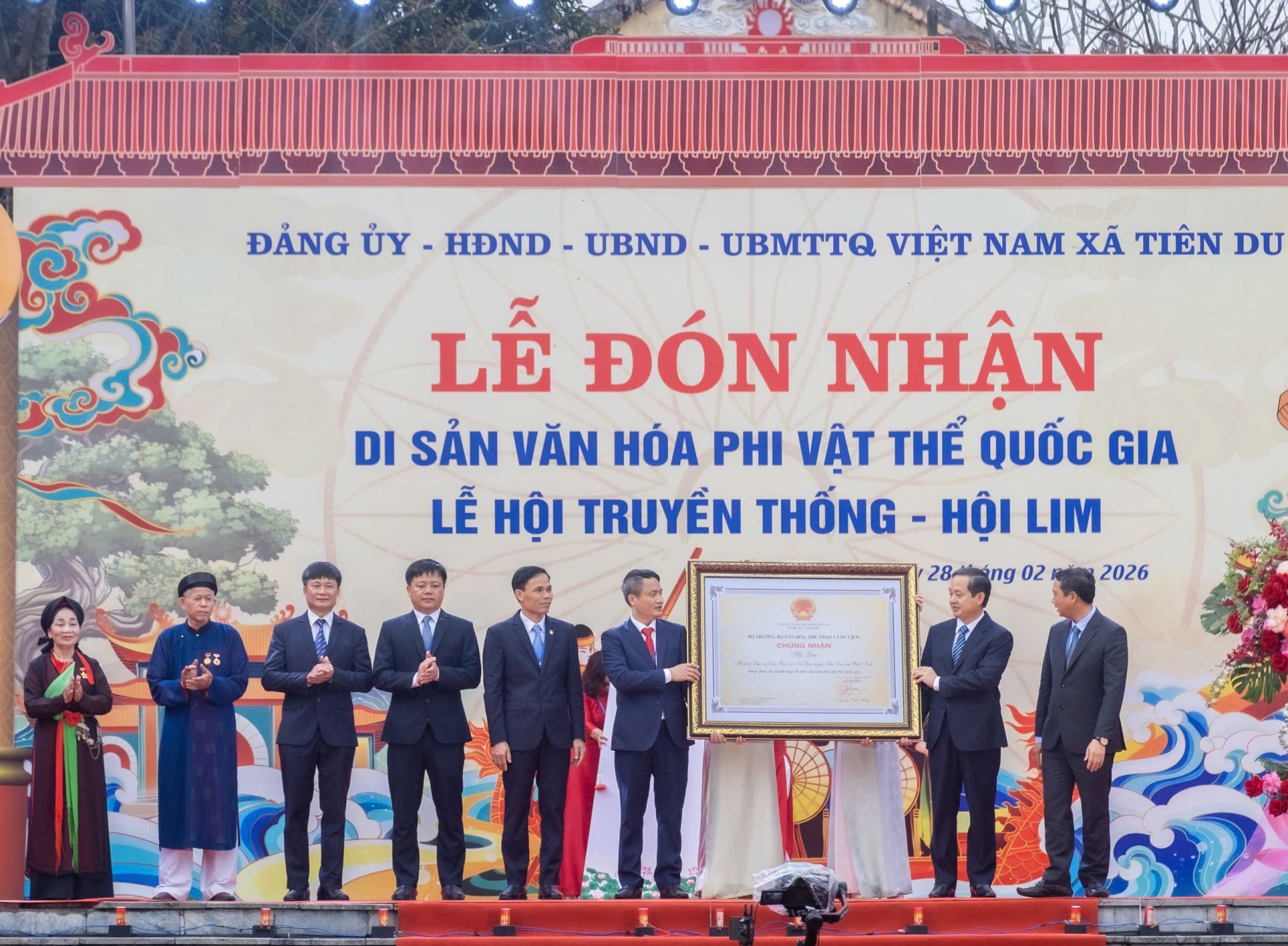 Bắc Ninh đón nhận danh hiệu Di sản văn hóa phi vật thể Quốc gia đối với hội Lim