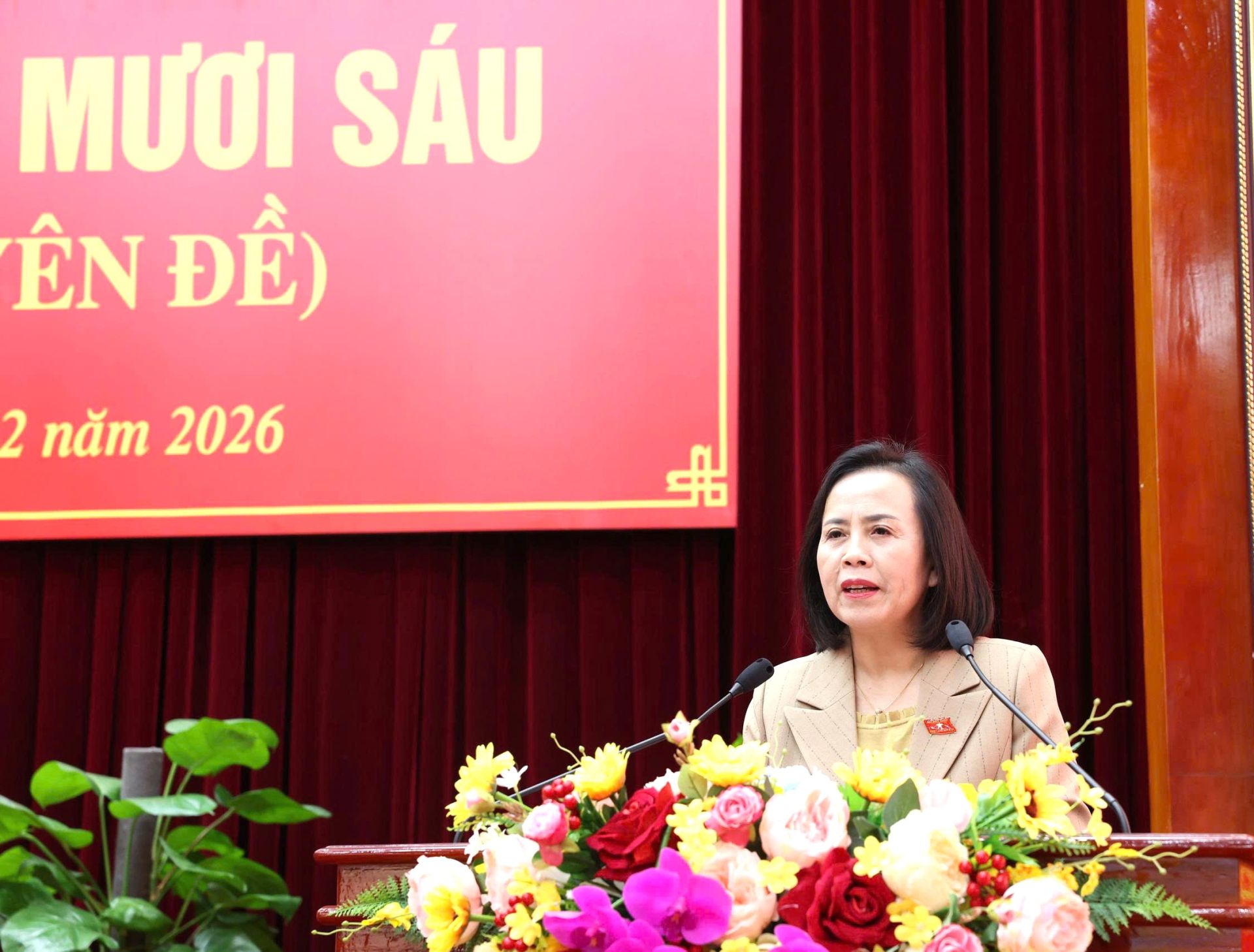 Chủ tịch HĐND tỉnh Lạng Sơn Đoàn Thị Hậu phát biểu Chủ tịch HĐND tỉnh Lạng Sơn Đoàn Thị Hậu phát biểu