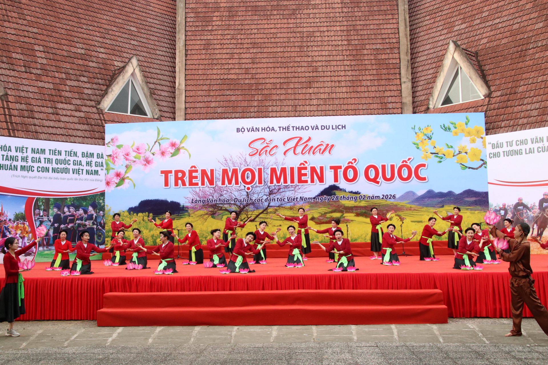 Tiết mục nghệ thuật tại sự kiện.