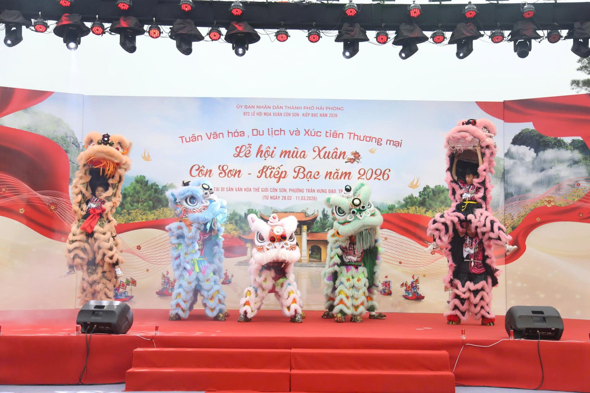 Tuần Văn h&oacute;a Du lịch v&agrave; X&uacute;c tiến Thương mại Lễ hội m&ugrave;a Xu&acirc;n C&ocirc;n Sơn - Kiếp Bạc năm 2026 diễn ra trong 12 ng&agrave;y.