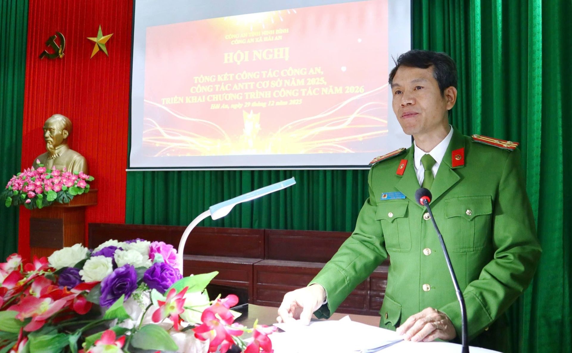 Người cán bộ Công an gần dân, vì dân - Niềm tin của cử tri xã Hải An