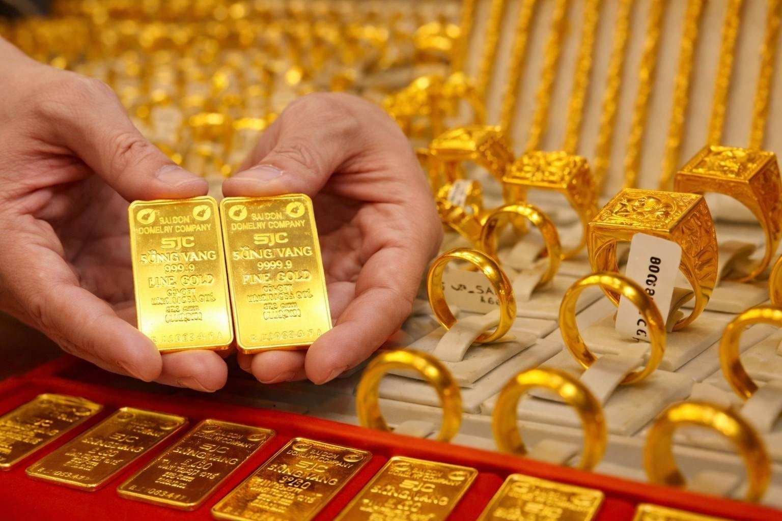 Giá vàng SJC sớm bứt phá qua mốc 190 triệu đồng/lượng?