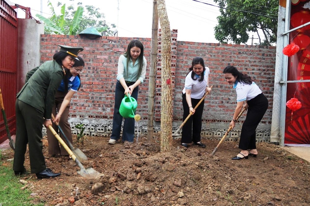 Hội Liên hiệp Phụ nữ tỉnh Thanh Hóa phát động hưởng ứng Tết trồng cây