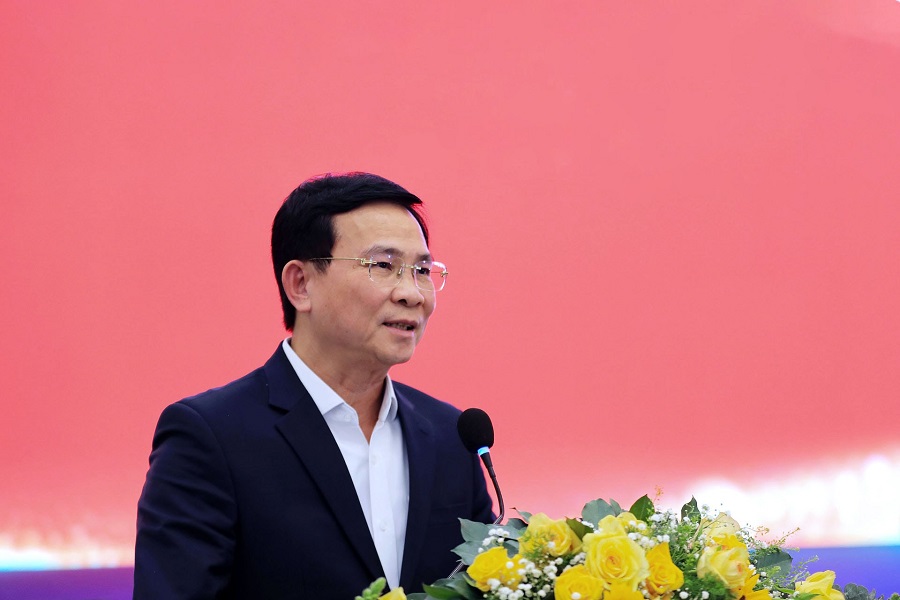 Ủy vi&ecirc;n Ban Chấp h&agrave;nh Trung ương Đảng, Ph&oacute; B&iacute; thư Tỉnh ủy, Chủ tịch UBND tỉnh L&acirc;m Đồng Hồ Văn Mười mong muốn ch&iacute;nh quyền L&acirc;m Đồng v&agrave; doanh nghiệp đồng h&agrave;nh, chia sẻ v&agrave; c&ugrave;ng nhau th&aacute;o gỡ n&uacute;t thắt, đưa c&aacute;c dự &aacute;n sớm vận h&agrave;nh