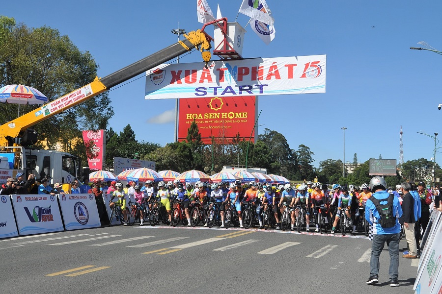 Xuất ph&aacute;t cuộc đua 10 v&ograve;ng quanh hồ Xu&acirc;n Hương - Đ&agrave; Lạt trong năm 2025