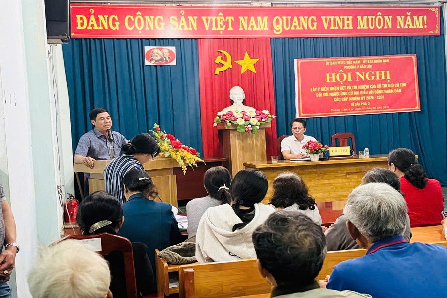 Việc tổ chức c&aacute;c hội nghị tiếp x&uacute;c cử tri với người ứng cử đại biểu HĐND phường để c&aacute;c ứng cử vi&ecirc;n tr&igrave;nh b&agrave;y chương tr&igrave;nh h&agrave;nh động.