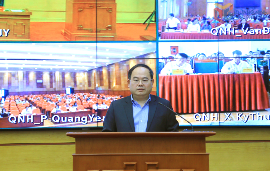 &Ocirc;ng Quản Minh Cường, Ủy vi&ecirc;n Trung ương Đảng, B&iacute; thư Tỉnh ủy, Trưởng Đo&agrave;n ĐBQH tỉnh, Trưởng Ban Chỉ đạo, Chủ tịch Ủy ban Bầu cử tỉnh Quảng Ninh, ph&aacute;t biểu chỉ đạo tại hội nghị