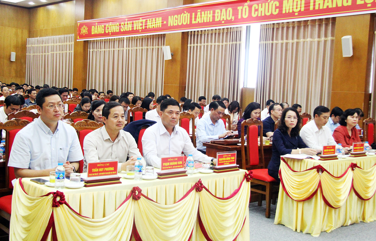 Quang cảnh hội nghị