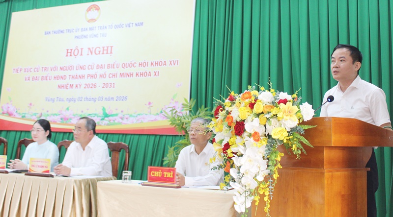 Các ứng cử viên ĐBQH, HĐND TPHCM vận động bầu cử tại phường Vũng Tàu