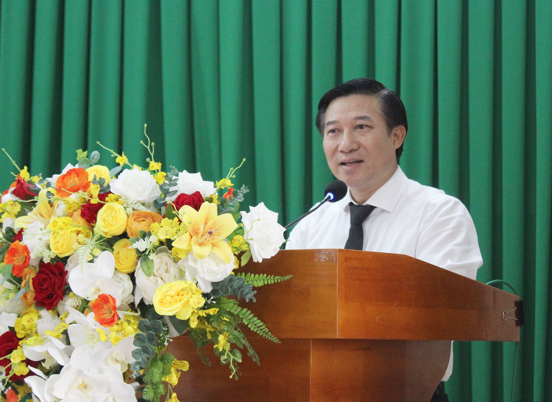 &Ocirc;ng L&ecirc; Đ&igrave;nh Thắng, B&iacute; thư Chi bộ, Chủ tịch HĐQT C&ocirc;ng ty CP Dicera Holdings ứng cử vi&ecirc;n đại biểu HĐND TPHCM kh&oacute;a XI nhiệm kỳ 2026 - 2031