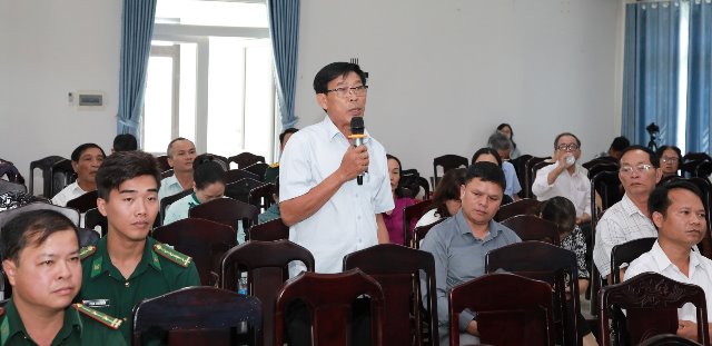 Cử tri phường Hải V&acirc;n b&agrave;y tỏ sự tin tưởng, đ&aacute;nh gi&aacute; cao t&acirc;m huyết v&agrave; năng lực của c&aacute;c ứng cử vi&ecirc;n.