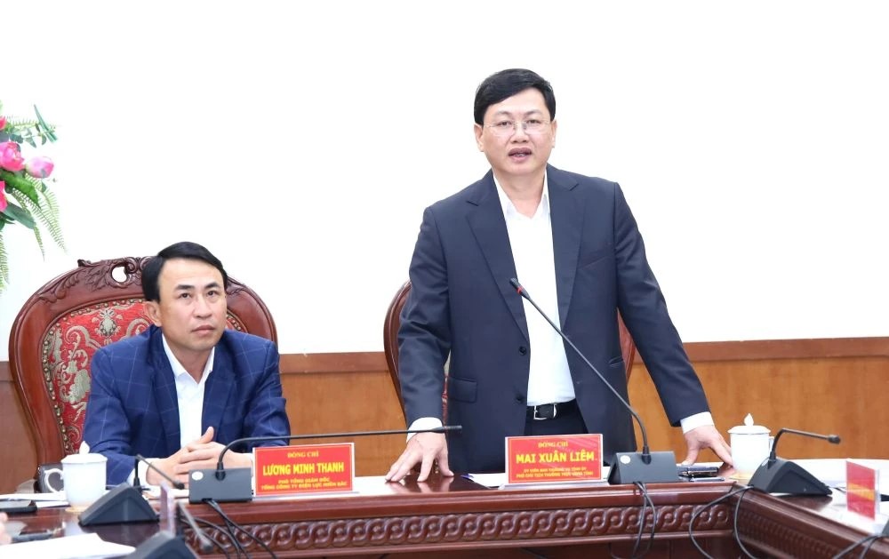 Phó Chủ tịch Thường trực UBND tỉnh Mai Xuân Liêm kết luận các nội dung. Phó Chủ tịch Thường trực UBND tỉnh Mai Xuân Liêm kết luận các nội dung.