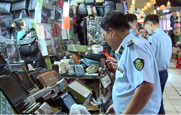 Quản lý thị trường TP. Hồ Chí Minh sẽ kiểm tra 867 điểm kinh doanh trong năm 2026