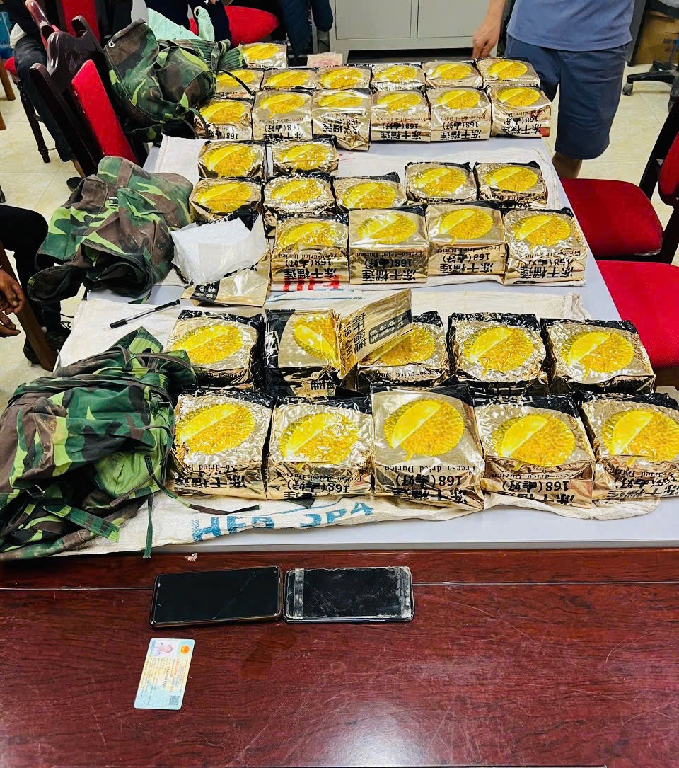 Phát hiện 3,6 kg ma túy vận chuyển qua sân bay Nội Bài