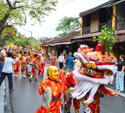 Rộn ràng Tết Nguyên Tiêu ở Hội An