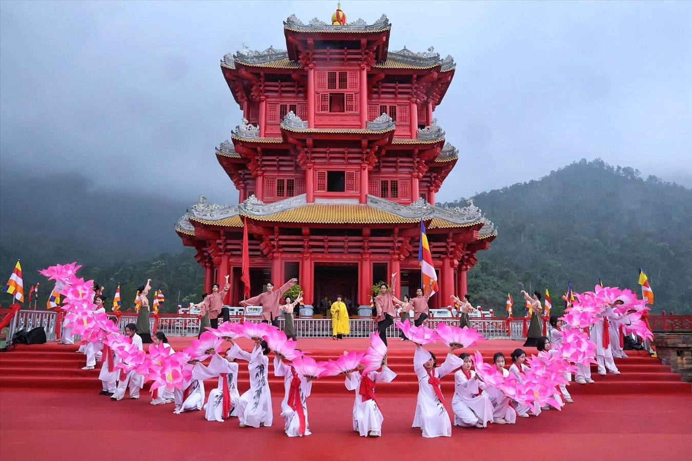 Tây Yên Tử và hành trình đánh thức vùng thánh địa phía mặt trời lặn