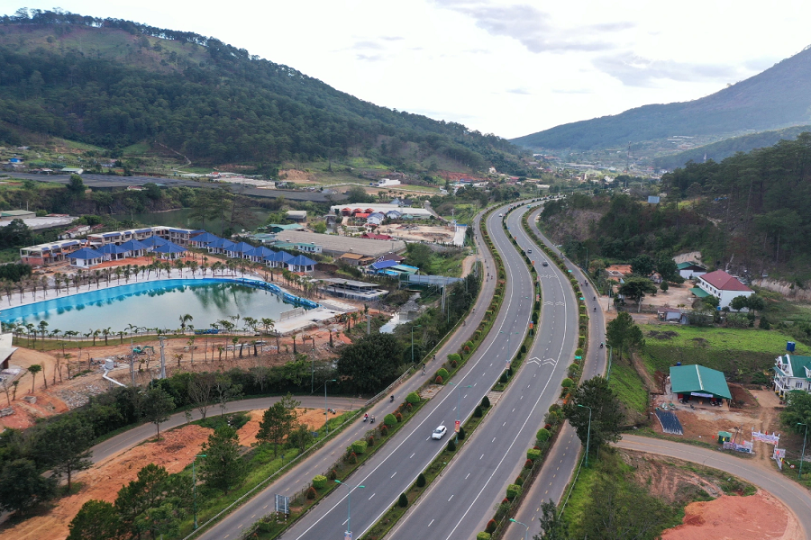 Cao tốc T&acirc;n Ph&uacute; - Li&ecirc;n Khương. Ảnh: M&ocirc; phỏng