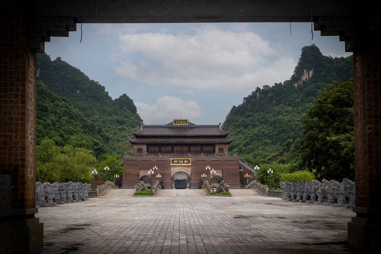 Đài kính địa uy nghi Đài kính địa uy nghi