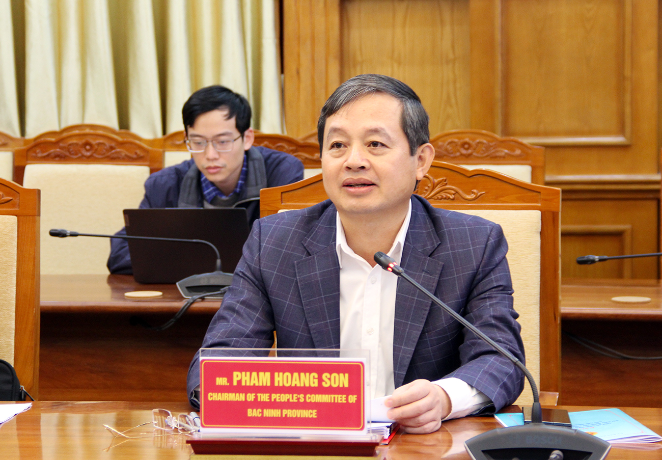 Đồng ch&iacute; Phạm Ho&agrave;ng Sơn, Ph&oacute; B&iacute; thư Tỉnh ủy, Chủ tịch UBND tỉnh ph&aacute;t biểu tại buổi l&agrave;m việc