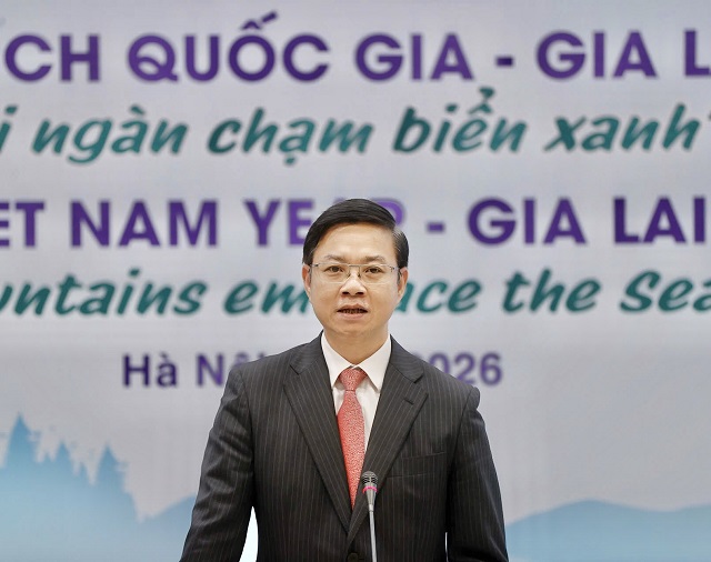 Đại diện Bộ Ngoại giao ph&aacute;t biểu tại buổi Họp b&aacute;o. Ảnh: HP