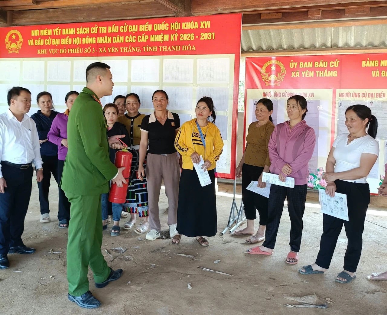 Thanh Hóa: Tuyên truyền, hướng dẫn an toàn phòng cháy chữa cháy tại các điểm bầu cử