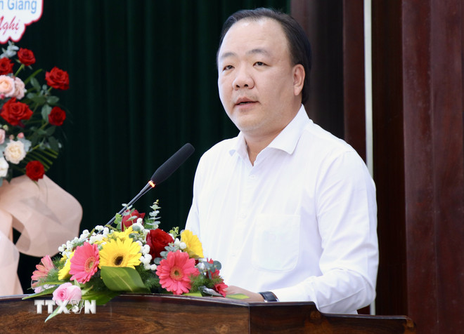 &Ocirc;ng Trần Hữu Linh, Cục trưởng Cục Quản l&yacute; v&agrave; Ph&aacute;t triển thị trường trong nước cho biết Bộ C&ocirc;ng Thương v&agrave; x&acirc;y dựng c&aacute;c kịch bản, phương &aacute;n cụ thể để ứng ph&oacute; với diễn biến thị trường. (Ảnh: Thanh Sang/TTXVN)