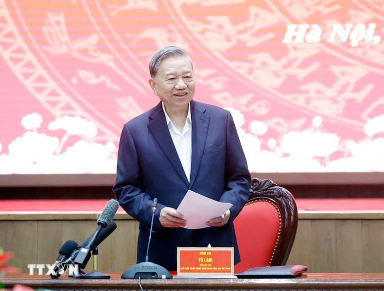 Công bố quyết định kiểm tra, giám sát đối với Ban Thường vụ Thành ủy Hà Nội