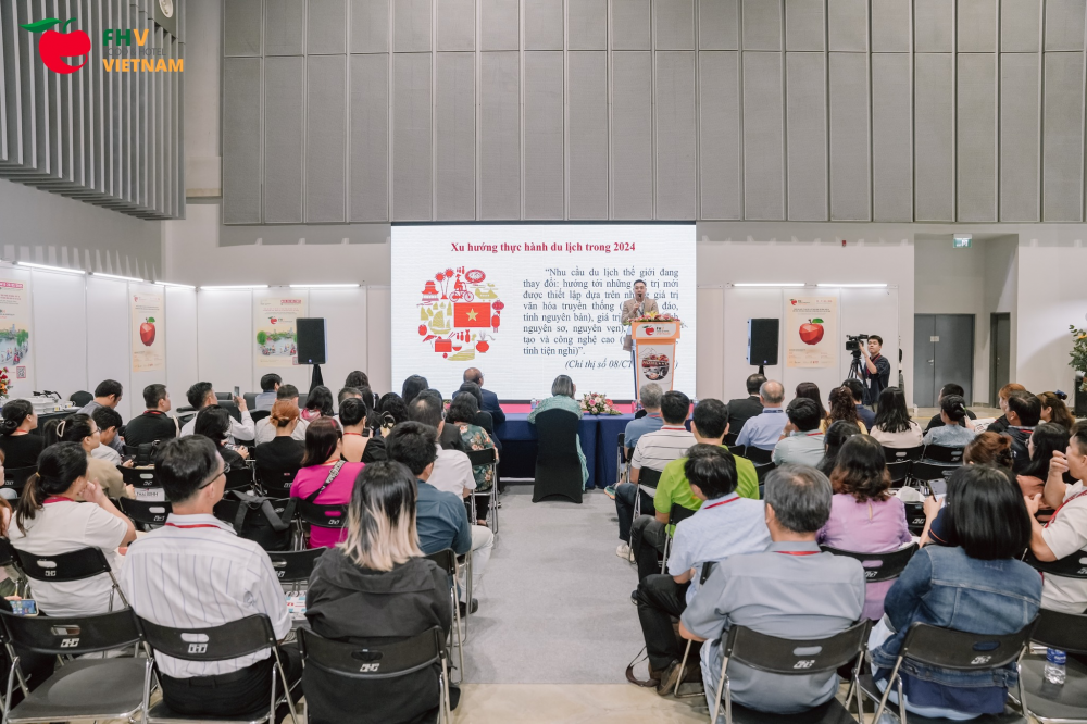 Hội thảo chuy&ecirc;n ng&agrave;nh trong triển l&atilde;m Food & Hotel Vietnam 2024