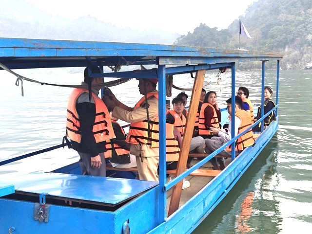 Lạng Sơn tăng cường bảo đảm trật tự, an to&agrave;n giao th&ocirc;ng đường thủy