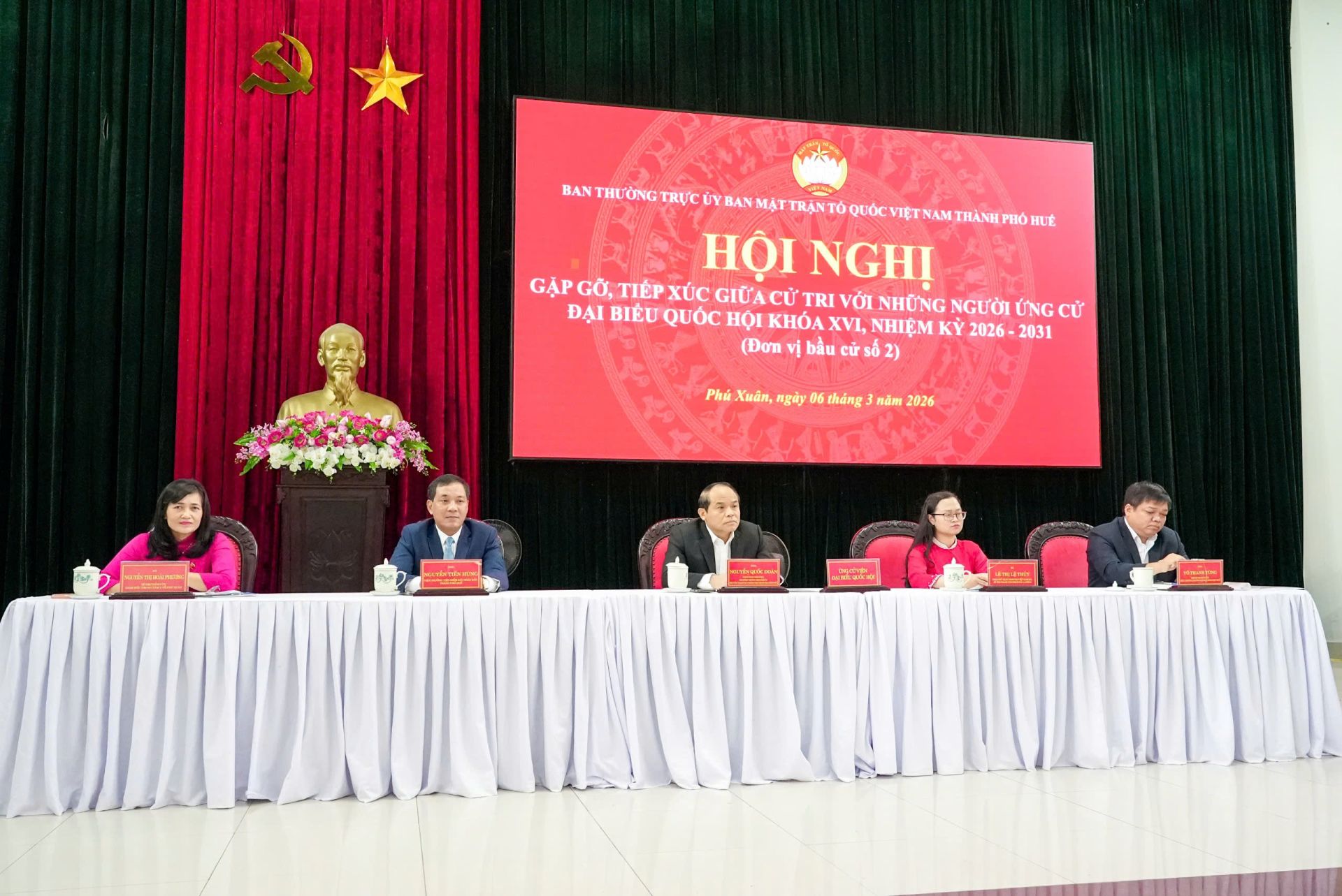 “Mỗi lần bấm nút biểu quyết tại nghị trường, đảm bảo lợi ích thiết thực của Nhân dân”