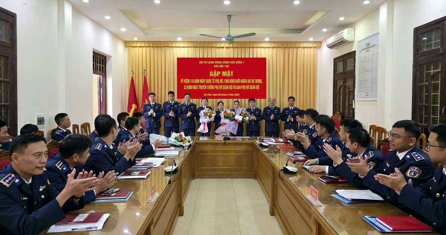 Hải đội 102 tổ chức gặp mặt kỷ niệm Ngày Quốc tế Phụ nữ 8/3