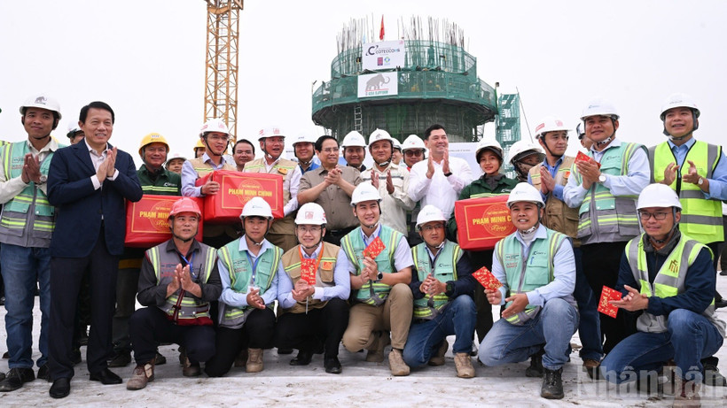 Thủ tướng Phạm Minh Chính kiểm tra Cảng hàng không quốc tế Gia Bình và các dự án liên quan