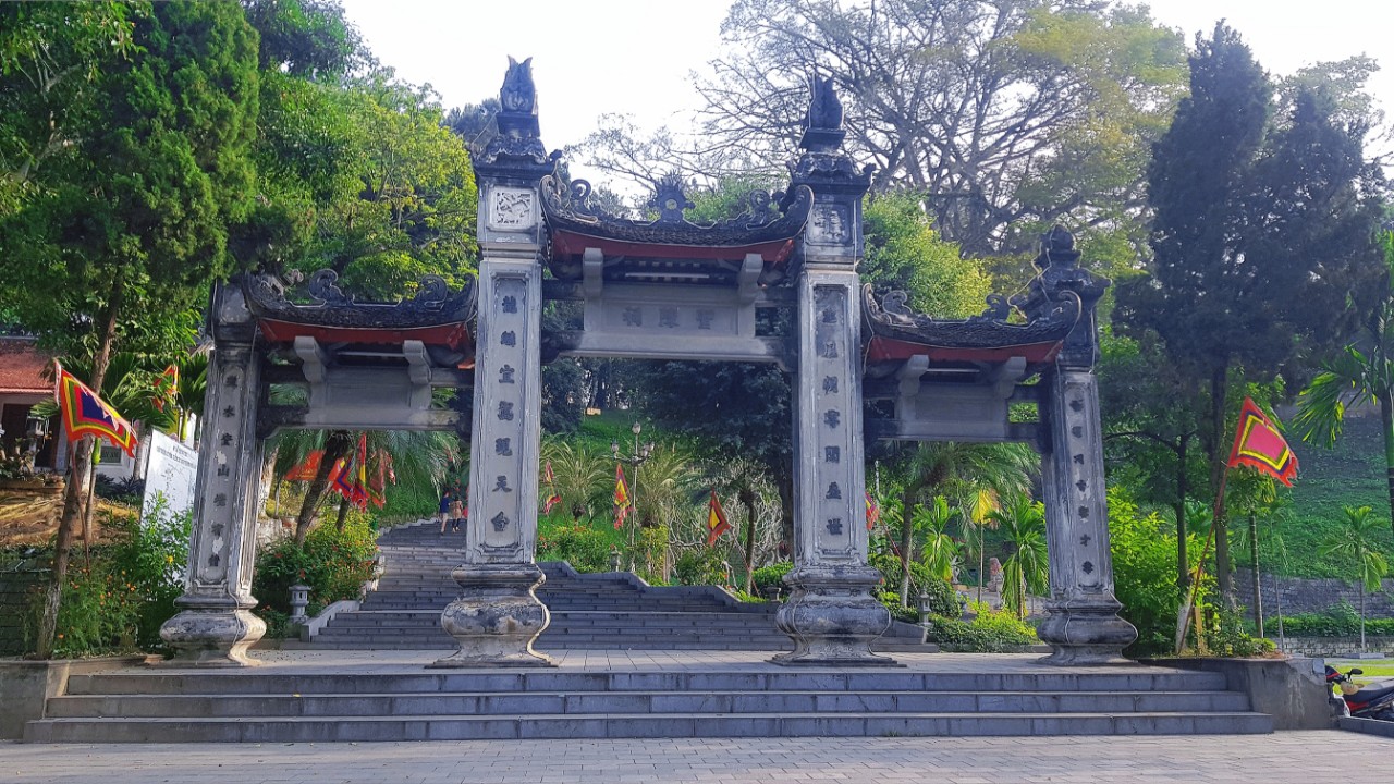 Lào Cai tăng cường quản lý tiền công đức, tiền tài trợ tại các di tích