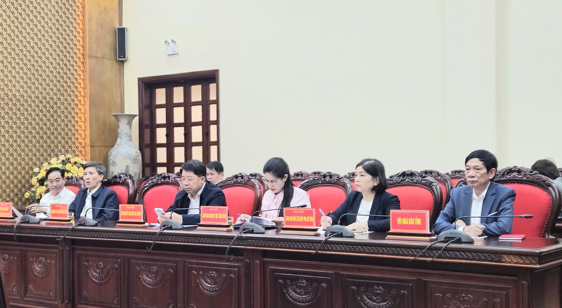 C&aacute;c đại biểu tham dự họp b&aacute;o