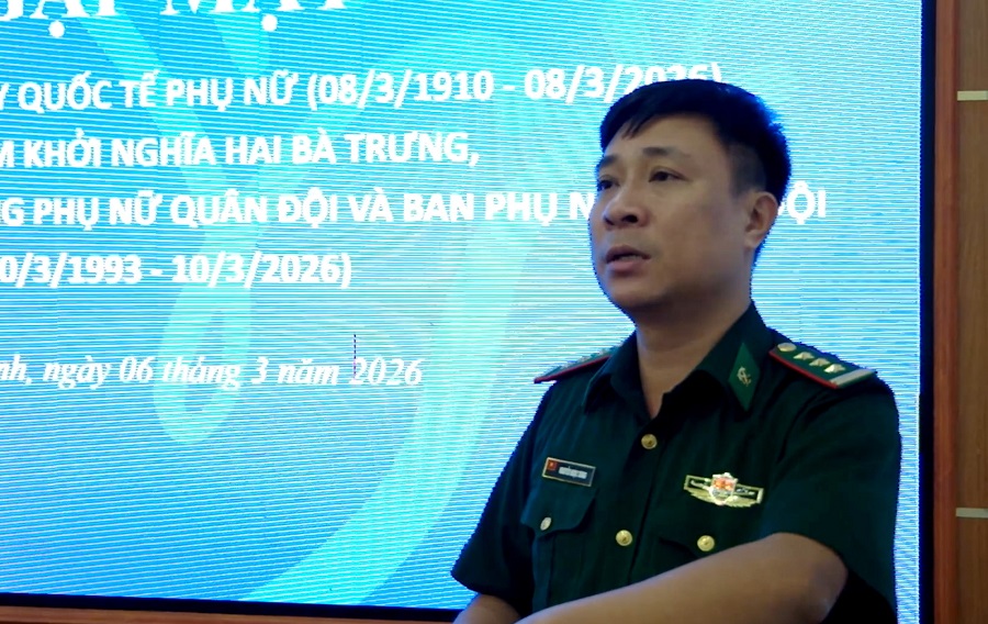 Thượng t&aacute; Nguyễn Ngọc Dung &ndash; Ph&oacute; Ch&iacute;nh ủy Ban Chỉ huy BĐBP tỉnh ph&aacute;t biểu ch&uacute;c mừng c&aacute;n bộ, hội vi&ecirc;n Hội Phụ nữ BĐBP tỉnh tại buổi gặp mặt